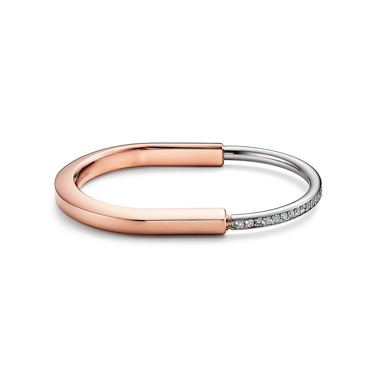 14ct Gold Lock Bracelet/with moissanite